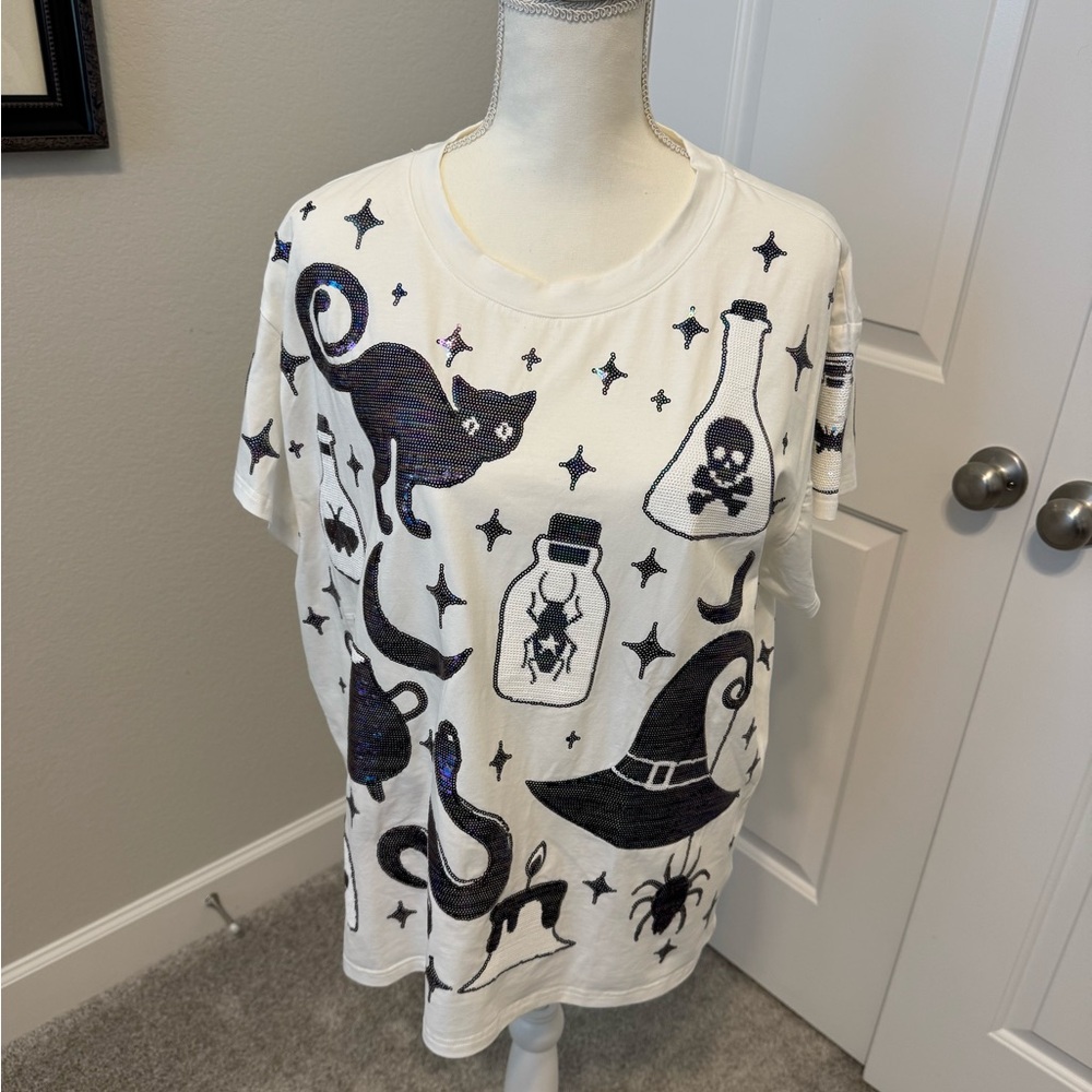 QUEEN OF SPARKLES White and Blue Black Halloween T-Shirt